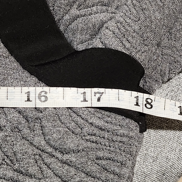 Papillon Blanc Womens  Jacket/ Sweater Full Zip Gray Size M - Picture 5 of 7